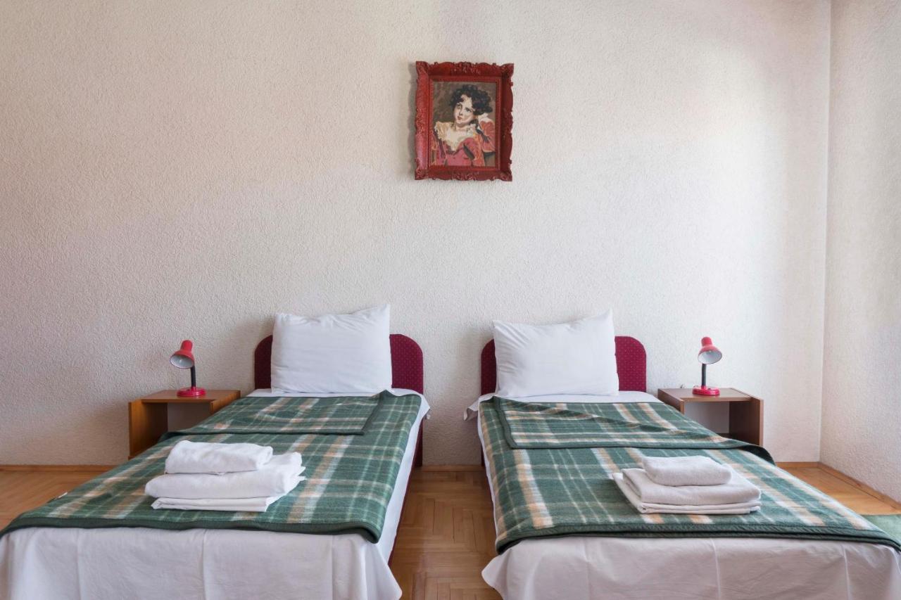 Hotel Montenegro Струга Экстерьер фото